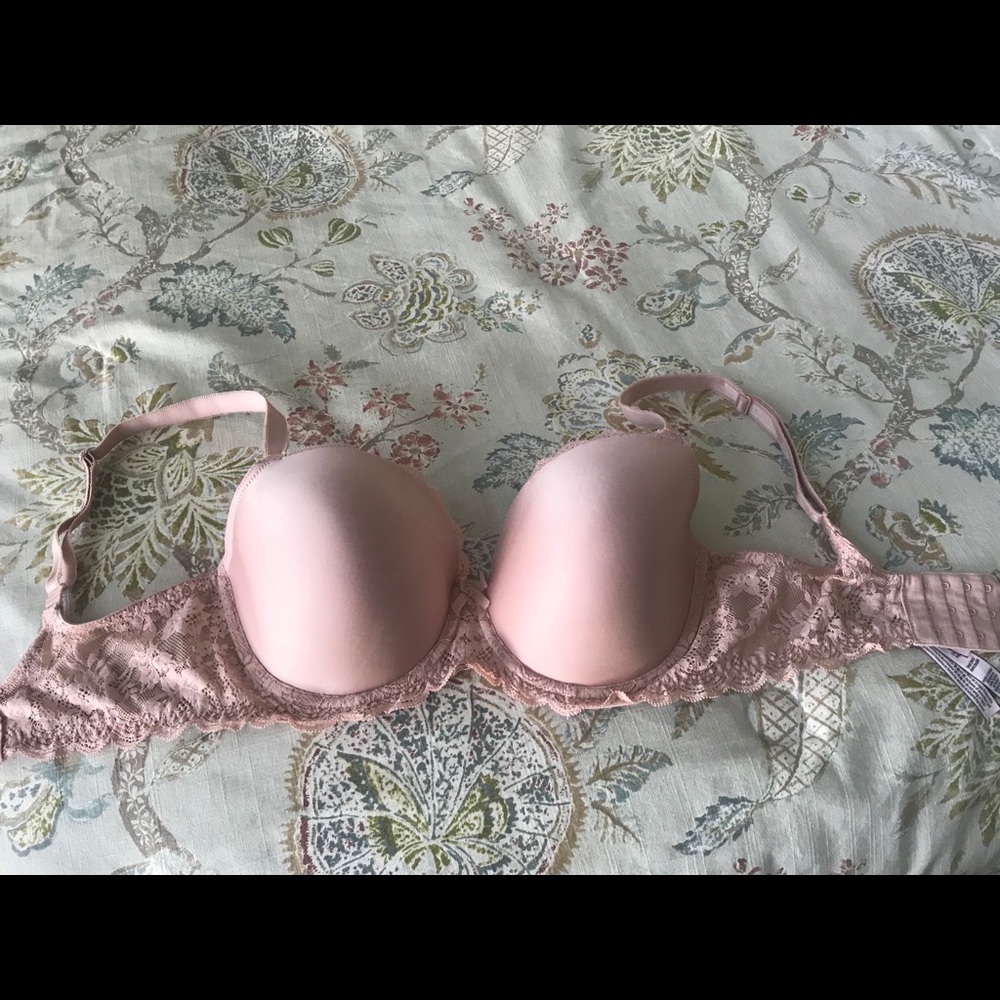 Victoria’s Secret Bombshell Bra size 34DDD